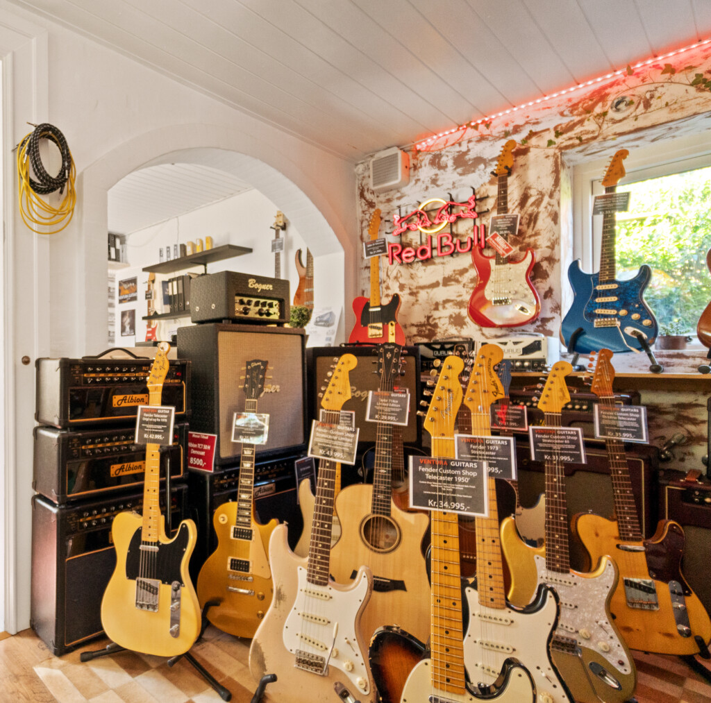 Ventura Guitars Showroom 2023 Ventura Guitars